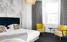 The Lodge Hotel - Putney